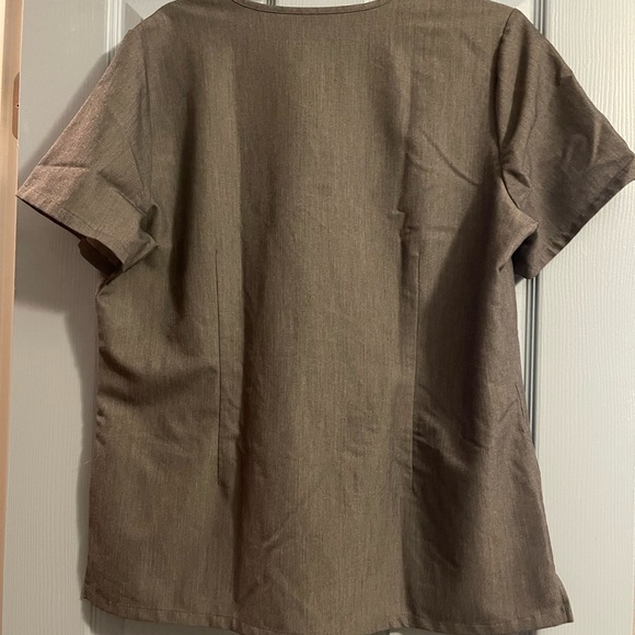 Graphite casma top - Picture 2 of 2